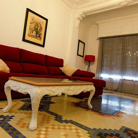 Appartement Amazing In Town Hall Square