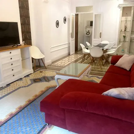 Amazing In Town Hall Square Appartement Valence